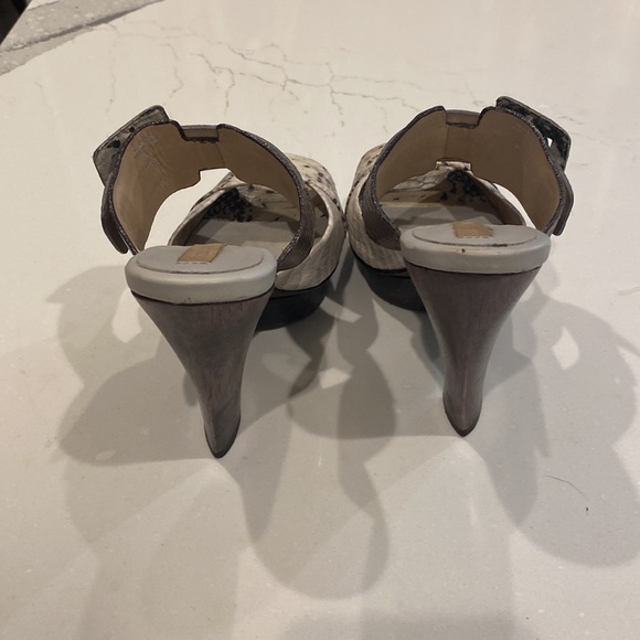 BCBGmaxazaria size 6.5 - Picture 3 of 4